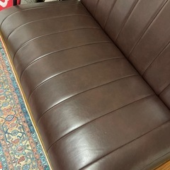 2人掛け ニトリの合成革ソファの画像