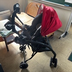 コンビ　ベビーカーの画像
