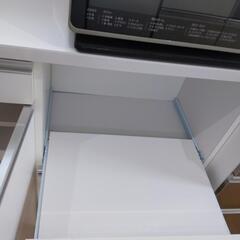 綺麗キッチンカウンター収納の画像