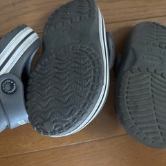 子供のサンダル2足セットの画像