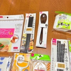 キッチン用品 スポンジ シリコンラップ ふきん お箸 ピーラー 竹串 雑炊の画像