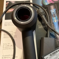 美品　ジャンク　ダイソンヘアードライヤー　　　　の画像