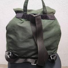プラダ ナイロン レザー リュック バックパック カーキの画像