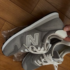 ニューバランス373 　23センチ の画像