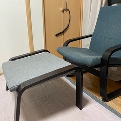 IKEA 一人掛けチェアー2脚とオットマン1脚の画像