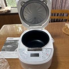 炊飯器の画像