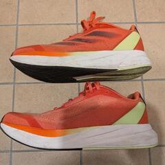 ランニングシューズ adidas 26.5cmの画像