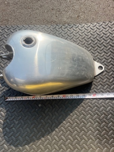 アルミタンク　車種？