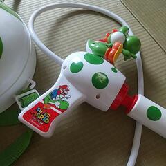 【スーパーマリオ】ヨッシー 水てっぽう タンク付きリュック型の画像