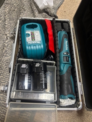 マキタTD021D電動ドライバー