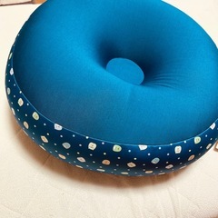 【新品・未使用✨】　すみっこぐらし　ビーズクッションの画像