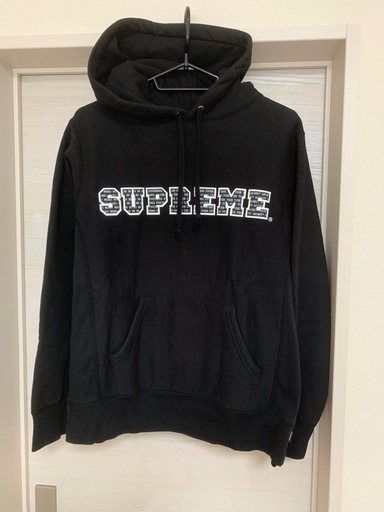 美品!シュプリーム Supreme パーカー