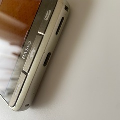 N77 BASIO3 ワンセグ　KYV43 au スマホ本体の画像