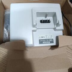 パナソニック　NKJ067 充電器の画像