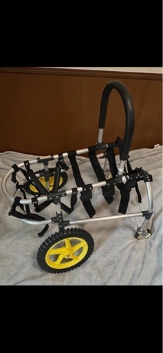 犬用　四輪車イス