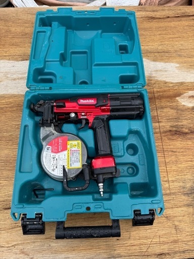 受付終了！マキタ高圧エアビス打ち機