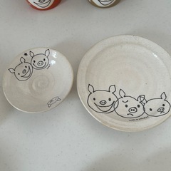 ラッキーピッグ　食器セットの画像