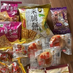 台湾菓子とお茶セットの画像