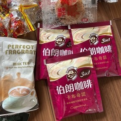 台湾菓子とお茶セットの画像