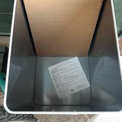 新品　未使用　コールマンキャンプコンテナ　　木蓋付き コールマン アウトドア コロナビール キャンプコンテナの画像