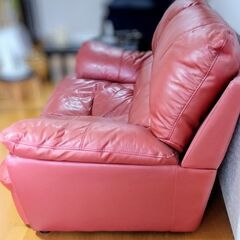 ソファー　2人掛けソファ　ニトリ　本皮の画像
