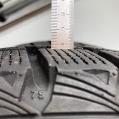 225/65R17 スタッドレスタイヤ＆ホイールの画像