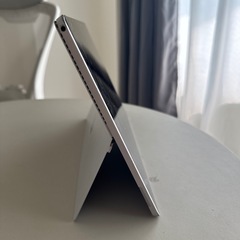 Surface Pro4型番1724 タブレットのみの画像