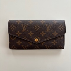 𝐋𝐎𝐔𝐈𝐒 𝐕𝐔𝐈𝐓𝐓𝐎𝐍 財布👛の画像