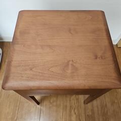木製サイドテーブル（美品）の画像