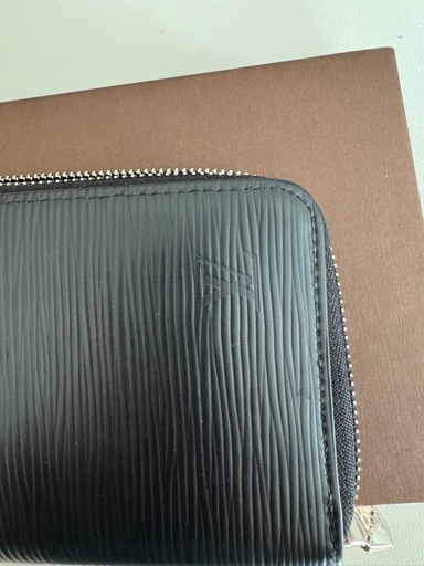 ★超極美品★ルイヴィトン　メンズ　長財布　エピ　ジッピーウォレット　ヴェルティカル
