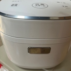 炊飯器　３合炊木　SHARPの画像