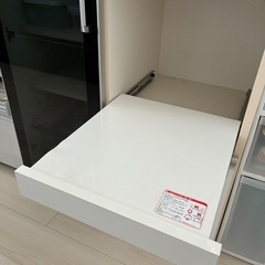 キッチン収納棚の画像