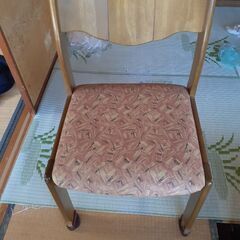 0円！きれいです　ほぼ未使用椅子の画像