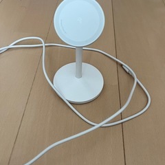 Anker MagGo Wireless Charger (Stand) Qi2対応 マグネット式 ワイヤレス充電ステーション/ワイヤレス出力 MagSafe対応の画像