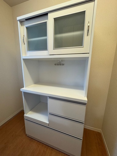 受け渡し決定】食器棚 カップボード