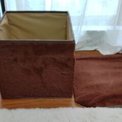 1人用収納椅子の画像