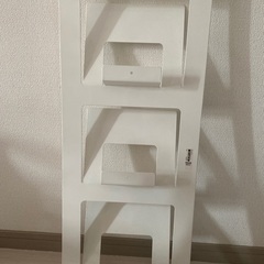 IKEAのブックスタンドの画像