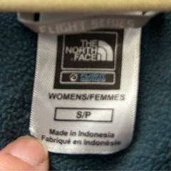 お取引早い方、値下げ！ノースフェイス　アウターS または150.160くらいの画像