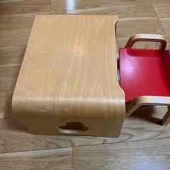 子供用　椅子　テーブルセットの画像