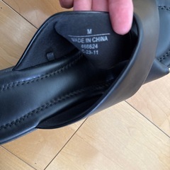 ユニクロ　　コラボ　厚底サンダルの画像