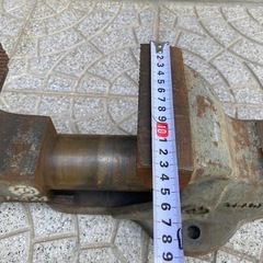 リードバイス　万力　口幅125mm  掴み130mm重量30Kg位ありそうの画像