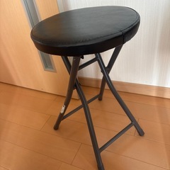 スツールの画像
