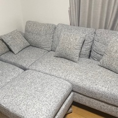 【現地引き取りのみ】オットマン付き3人掛けソファの画像