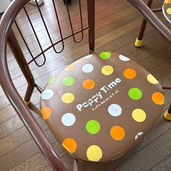 子ども用椅子の画像