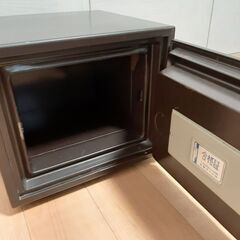 (家具) 耐火金庫　防犯金庫の画像