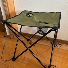 キャンプ用品 テーブル テント セットの画像
