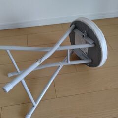 折りたたみイス2脚の画像