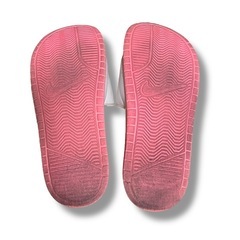 NIKE ベナッシ 24cmの画像