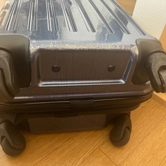 ネイビー スーツケースあげますの画像