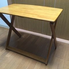 購入時 19,800円 造りのしっかりとした 折り畳める木製机&テーブルの画像
